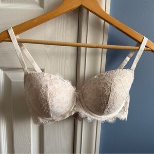 Victoria's Secret Lace Underwire Bra - Cream